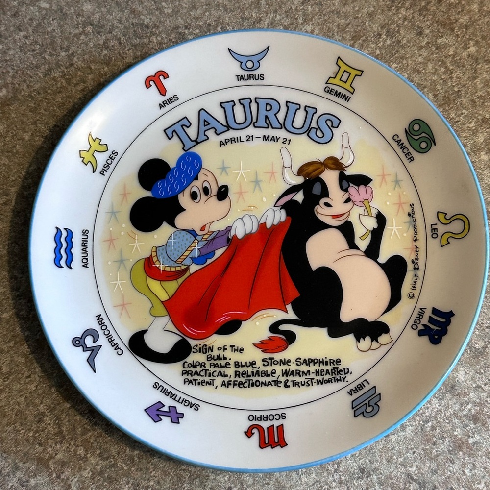 Schmid Walt Disney Signs of the Zodiac Mickey Mouse Collector Plate